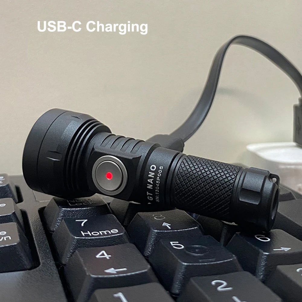 Professional Outdoor Flashlight   450 meters USB TYPE