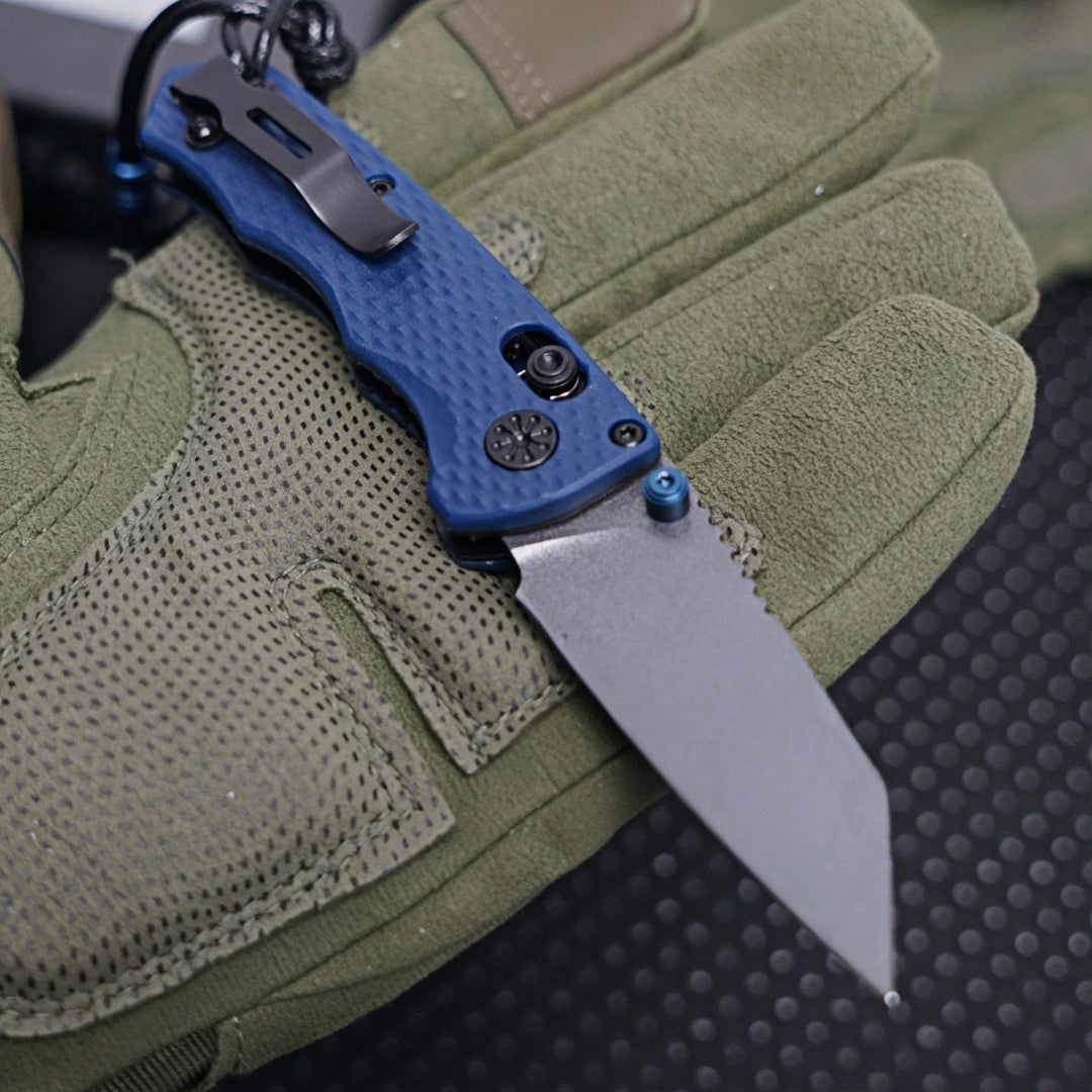 BM 290 model outdoor small knife, multifunctional folding knife, outdoor camping and fishing,