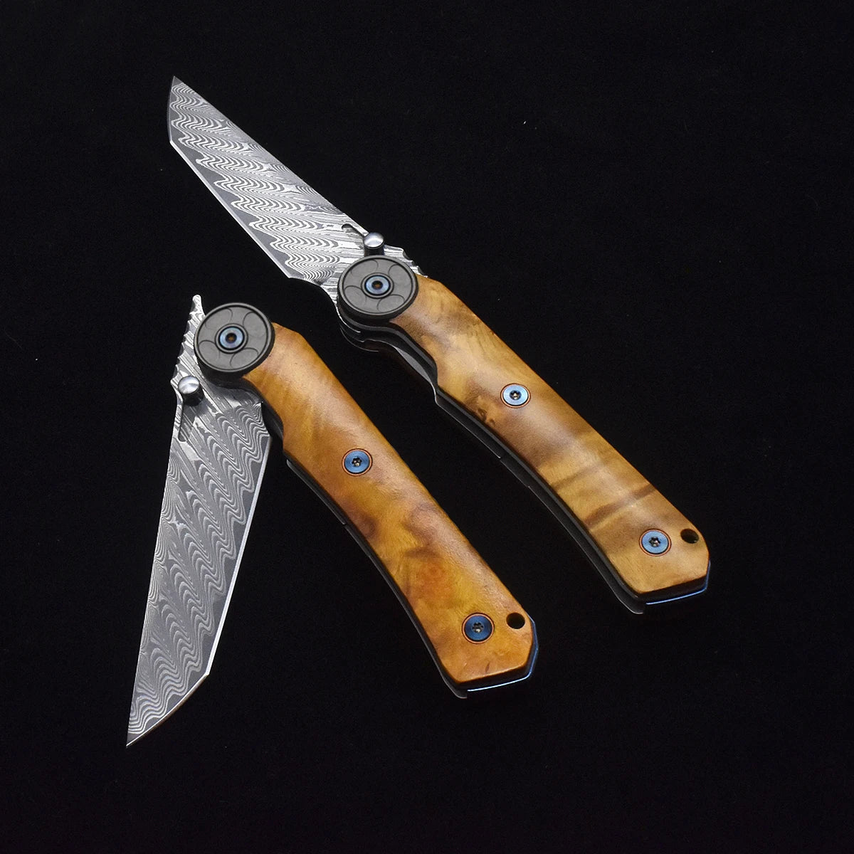 8.23 inch VG10 Damascus steel blade gold camphor wood handle folding knife Christmas gift knife fruit knife outdoor camping EDC