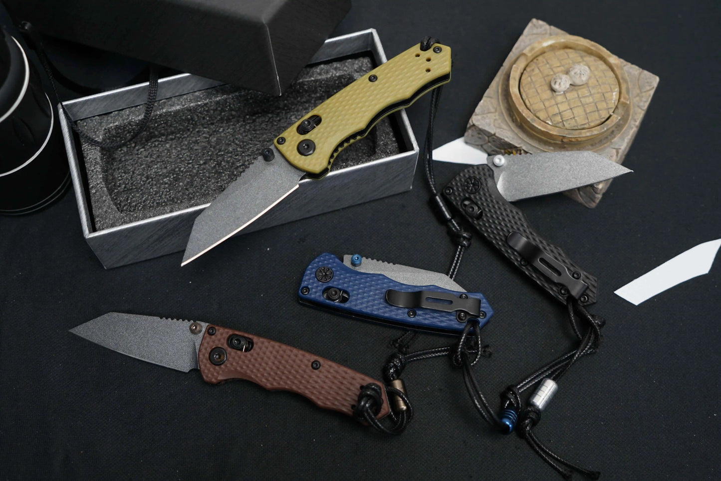 BM 290 model outdoor small knife, multifunctional folding knife, outdoor camping and fishing,