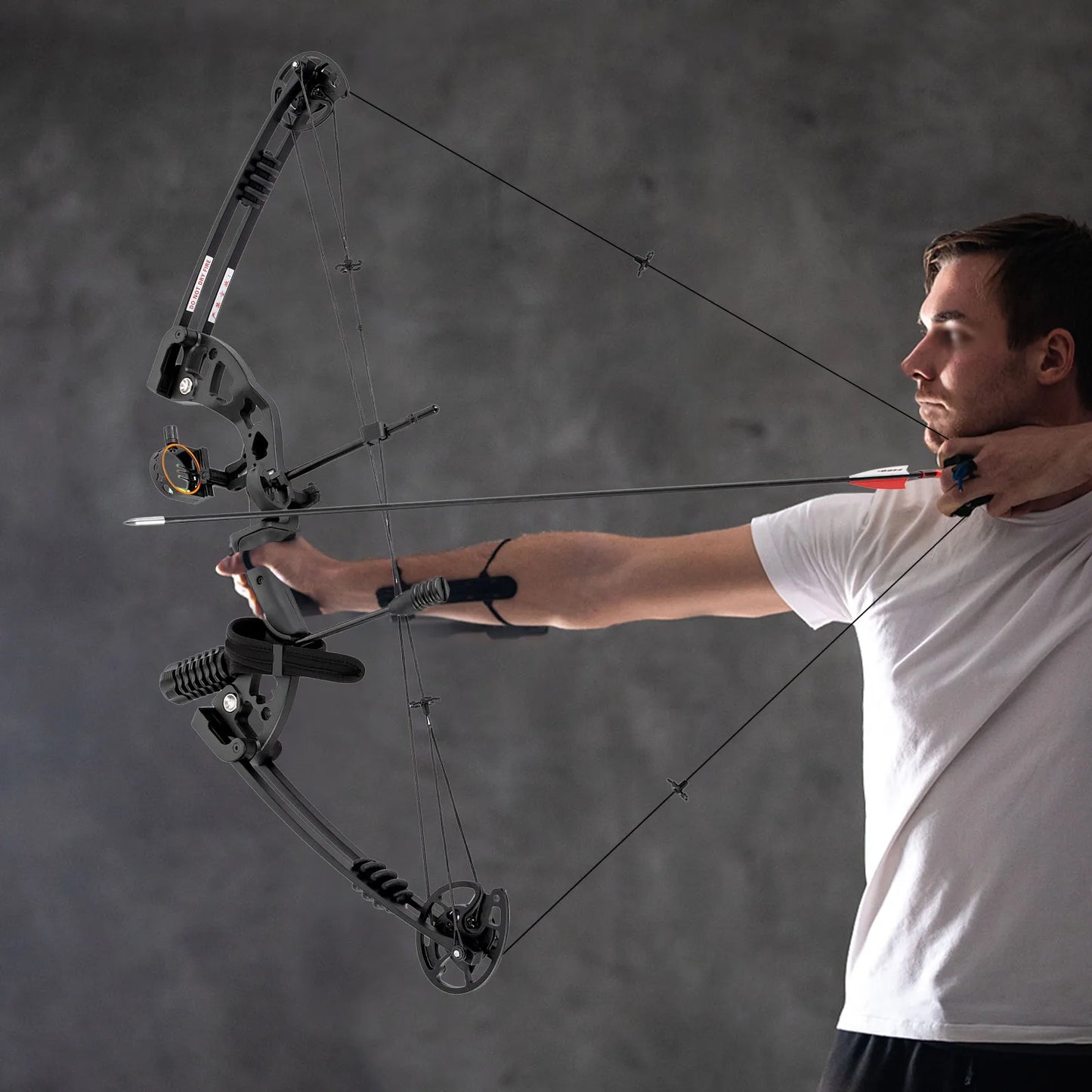 Right Handed Compound Bow Kit   with 12 Arrows 30-55lbs Adjustable
